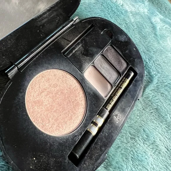 MAC Stroke of Midnight Face Pallet - Cool - Picture 6 of 8